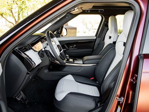 New 2025 Land Rover Range Rover Sport SV Edition Two image 14