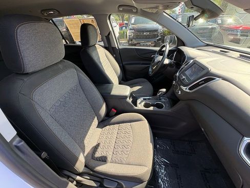 Used 2024 Chevrolet Equinox LT AWD/4WD image 24