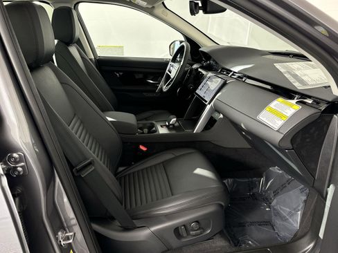 Certified 2025 Land Rover Discovery Sport S image 35