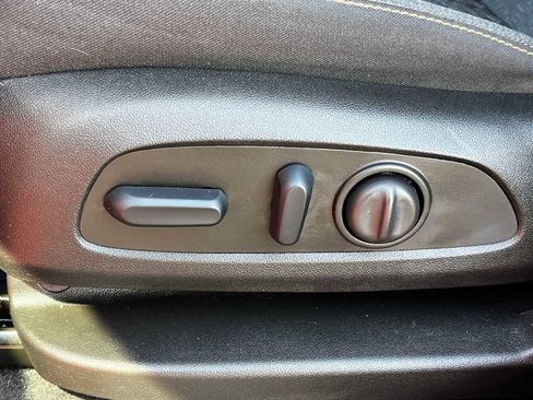 Used 2023 Chevrolet Equinox LT w/ LPO, Floor Liner Package image 16