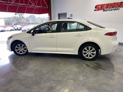 Used 2024 Toyota Corolla LE image 6