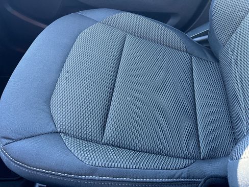 Used 2018 Ford Explorer XLT image 25