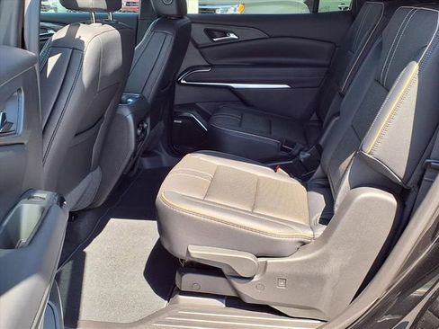 New 2026 Chevrolet Traverse High Country AWD/4WD image 12