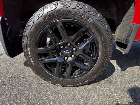 Certified 2022 Chevrolet Silverado 1500 LT Trail Boss w/ Protection Package AWD/4WD image 10