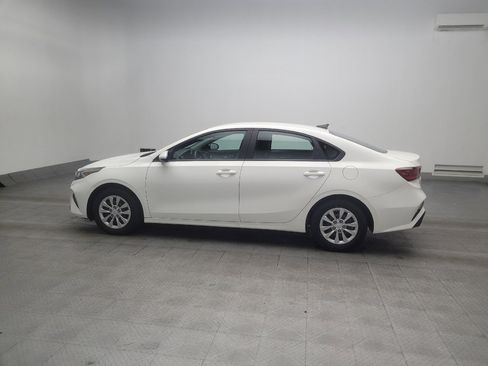 Used 2023 Kia Forte LX FWD image 3