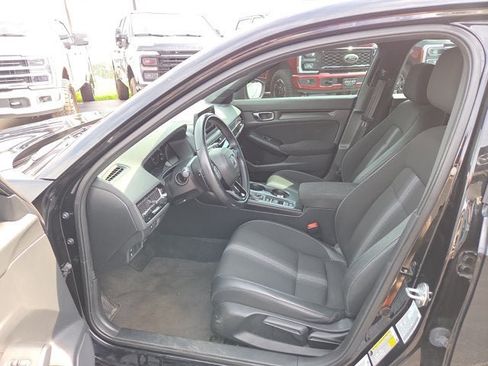 Used 2022 Honda Civic Sport image 9