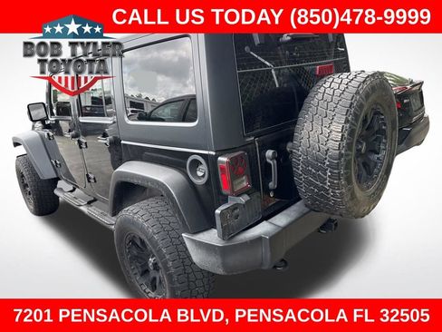 Used 2017 Jeep Wrangler Unlimited Rubicon AWD/4WD image 1