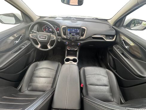Used 2023 GMC Terrain Denali w/ Denali Premium Package AWD/4WD image 12