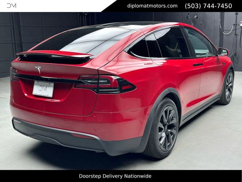 Used 2023 Tesla Model X image 7
