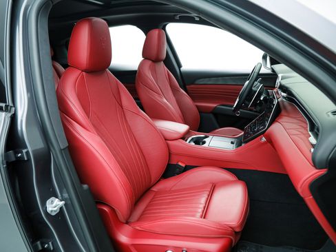 Certified 2023 Maserati Grecale Modena AWD/4WD image 12