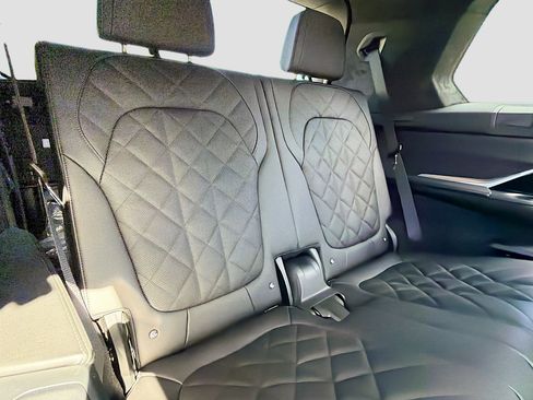 New 2026 BMW X7 xDrive40i w/ M Sport Package image 21