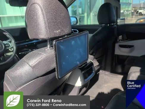 Used 2024 Kia Carnival SX Prestige image 17