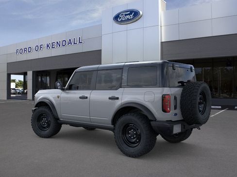 New 2026 Ford Bronco Badlands AWD/4WD image 4