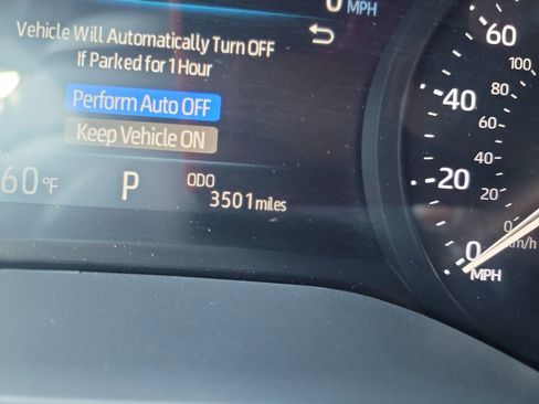 Used 2025 Toyota Sienna XLE image 36