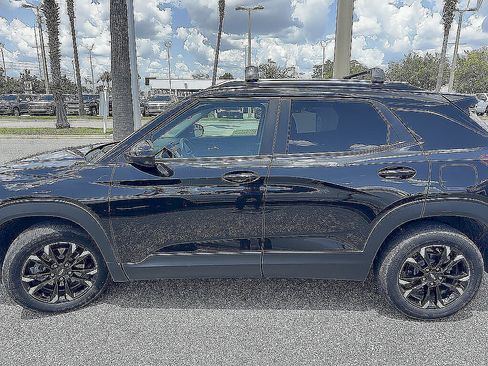 Certified 2023 Chevrolet TrailBlazer LT w/ Convenience Package FWD image 43
