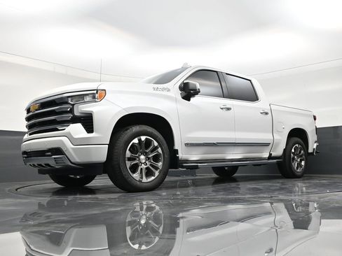 Used 2023 Chevrolet Silverado 1500 High Country w/ Technology Package RWD image 20