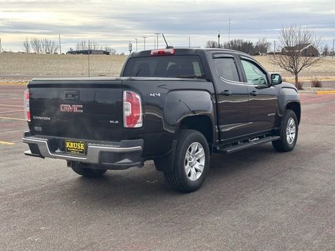 Used 2017 GMC Canyon SLE image 3