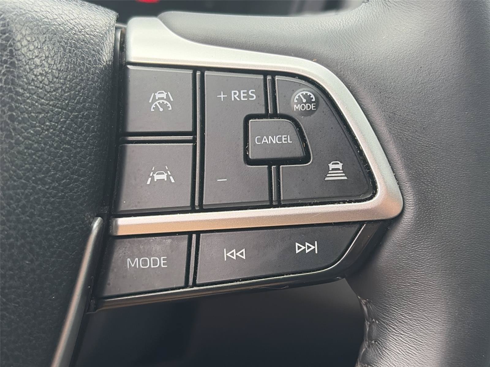 Used 2025 Toyota Grand Highlander AWD image 13