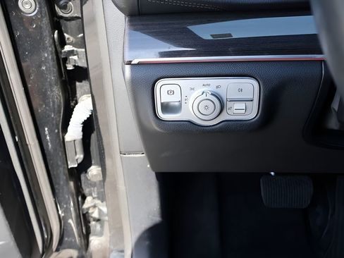 Used 2020 Mercedes-Benz GLS 450 4MATIC image 36