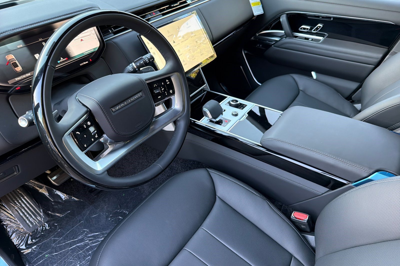 New 2027 Land Rover Range Rover Long Wheelbase Autobiography AWD/4WD image 4
