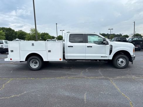 New 2026 Ford F350 XL w/ XL Chrome Package AWD/4WD image 4