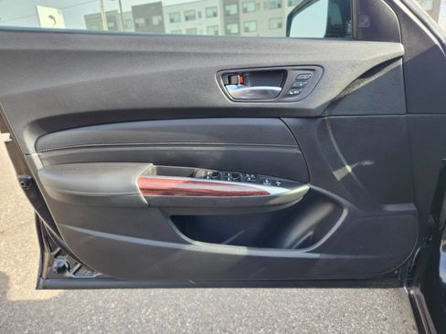 Used 2017 Acura TLX w/ Technology Package image 19