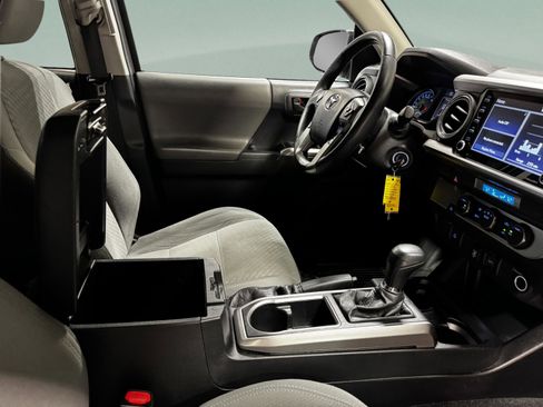 Used 2021 Toyota Tacoma SR5 image 24