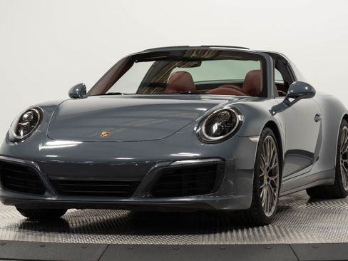 Used 2017 Porsche 911 Targa 4S AWD/4WD image 27