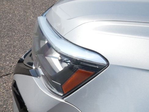 Certified 2022 Volkswagen Taos SE AWD/4WD image 16