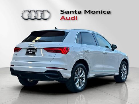 Used 2022 Audi Q3 2.0T Premium image 2