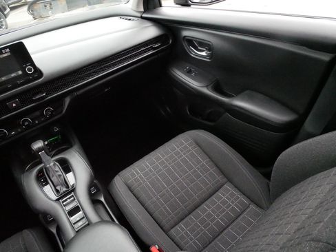 Certified 2023 Honda HR-V LX image 11