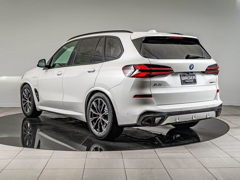 New 2026 BMW X5 xDrive50e w/ M Sport Package AWD/4WD image 7
