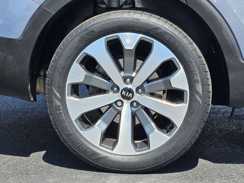 Used 2021 Kia Telluride EX w/ EX Premium Package FWD image 30