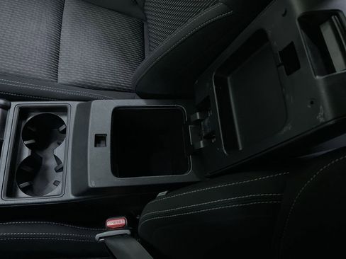 Used 2022 Mitsubishi Outlander ES image 24