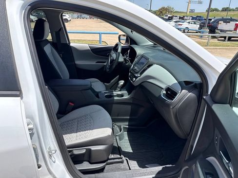 Used 2024 Chevrolet Equinox LS FWD image 14