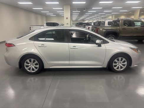 Certified 2021 Toyota Corolla LE image 8