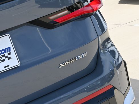 Used 2025 BMW X1 xDrive28i AWD/4WD image 38