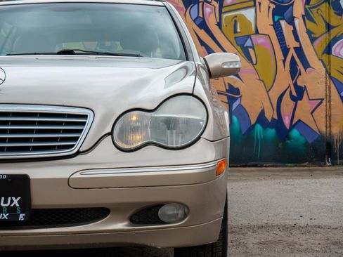 Used 2002 Mercedes-Benz C 320 Wagon image 18
