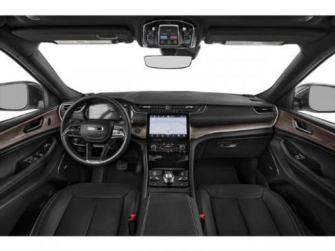Used 2021 Jeep Grand Cherokee L Overland w/ Luxury Tech Group IV AWD/4WD image 11