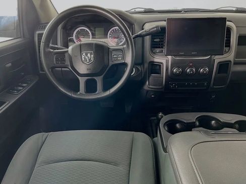 Used 2013 RAM 2500 Tradesman w/ Chrome Appearance Group image 21