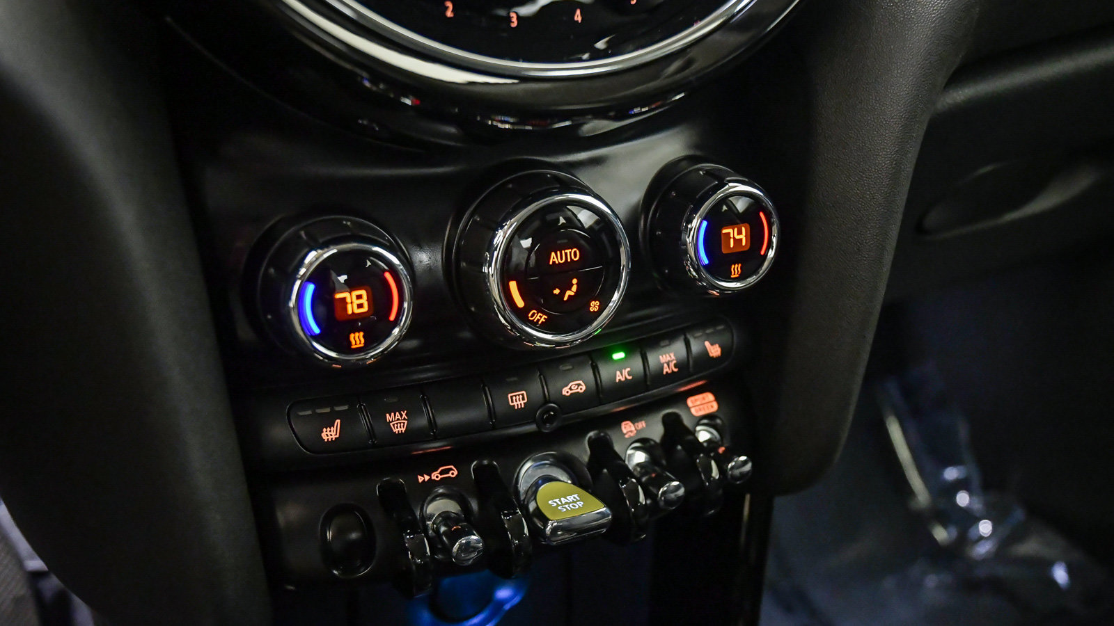 Used 2024 MINI Cooper SE FWD image 21