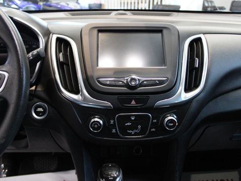 Used 2018 Chevrolet Equinox LT image 15
