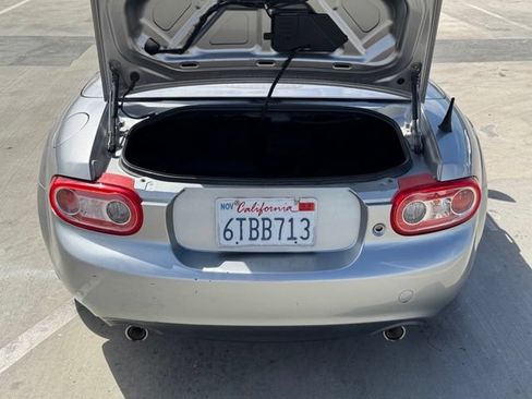 Used 2011 MAZDA MX-5 Miata Grand Touring w/ Premium Pkg RWD image 22