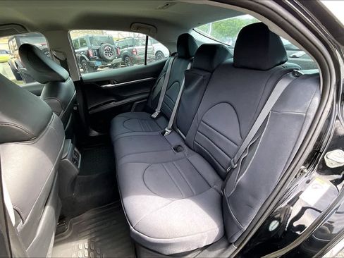 Used 2018 Toyota Camry Hybrid FWD image 29