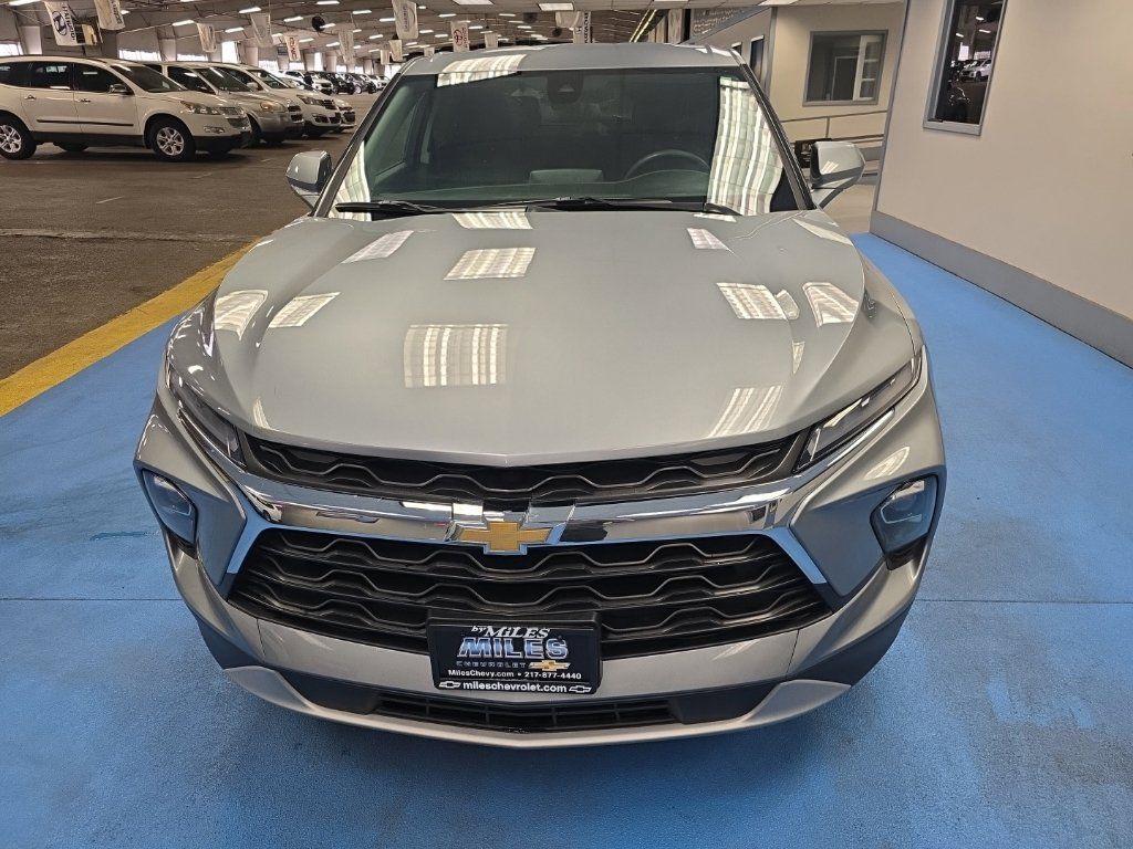Certified 2025 Chevrolet Blazer LT FWD image 7