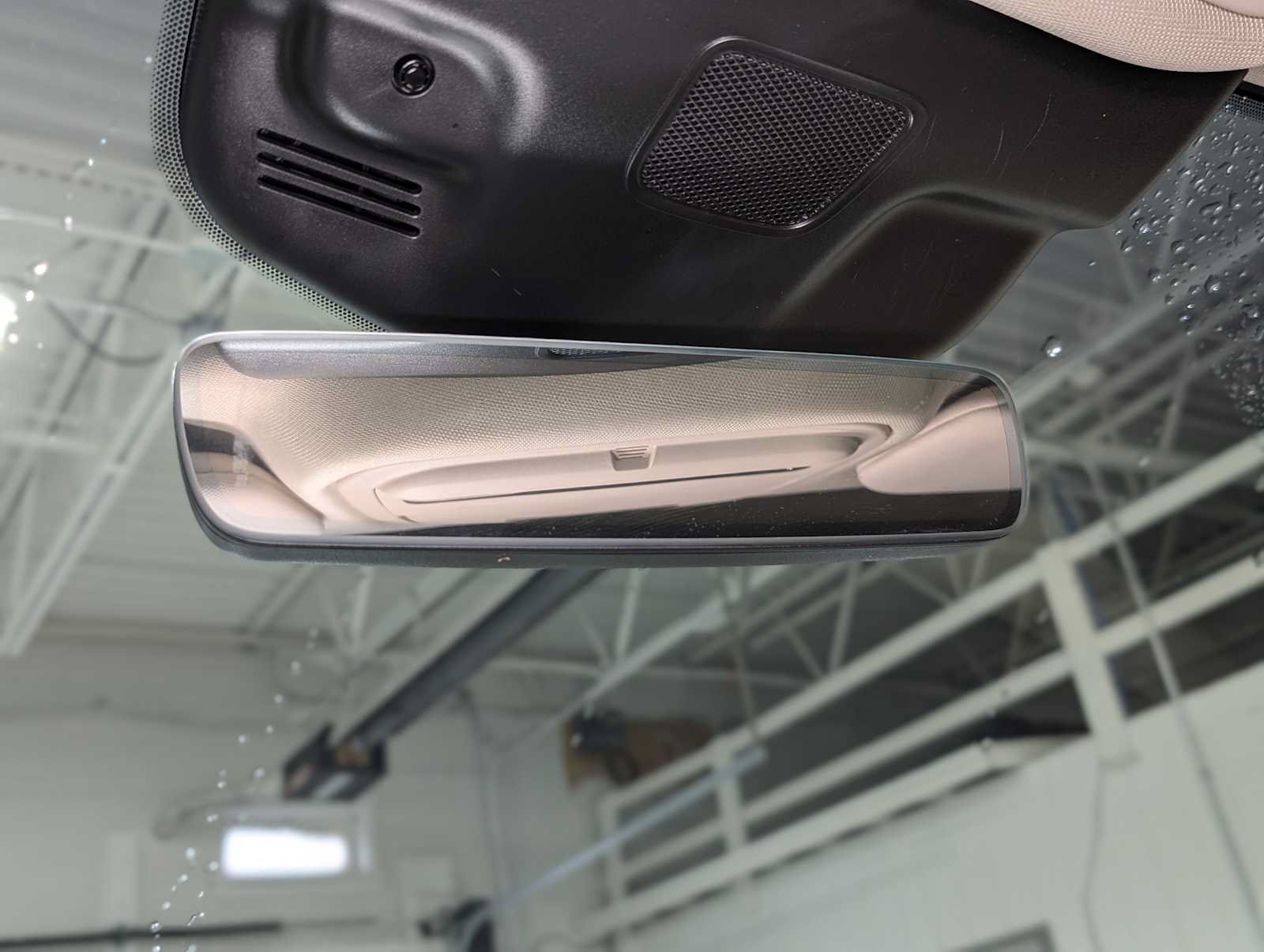 Used 2023 Lincoln Aviator AWD image 32