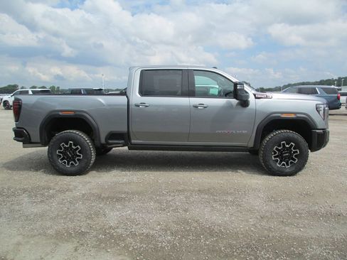 New 2026 GMC Sierra 2500 AT4X AWD/4WD image 3