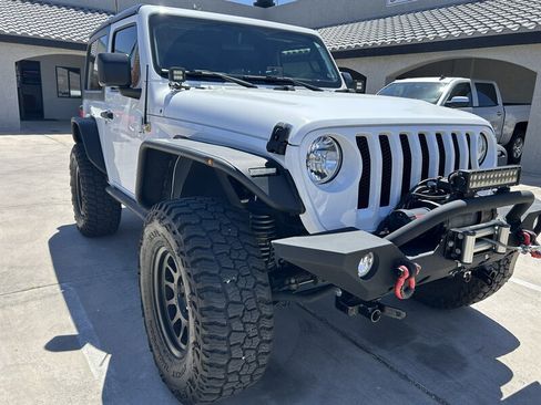 Used 2022 Jeep Wrangler Sport AWD/4WD image 9