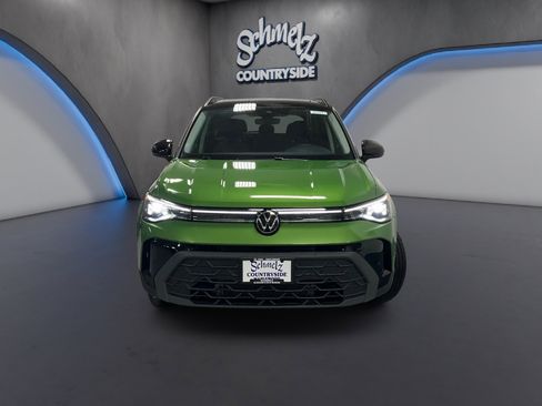 New 2026 Volkswagen Taos SE image 7