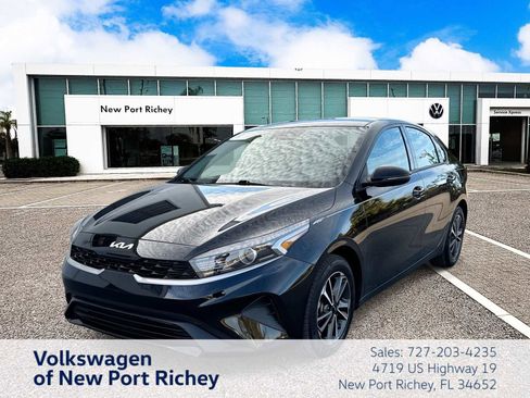 Used 2023 Kia Forte LXS w/ LXS Technology Package image 1